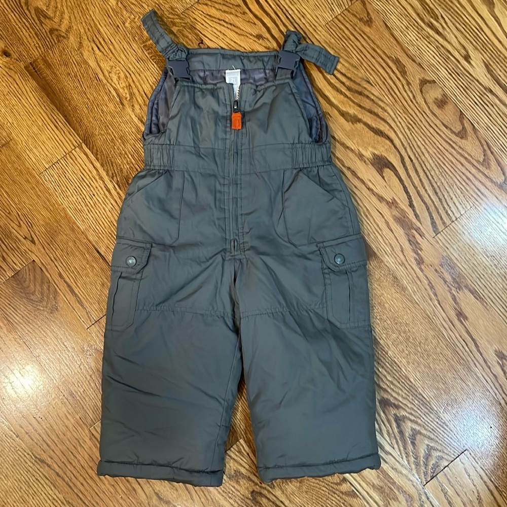 Kid’s Carter’s Brand Snow Bibs. Size 2T. Excellent to Like New Condition.